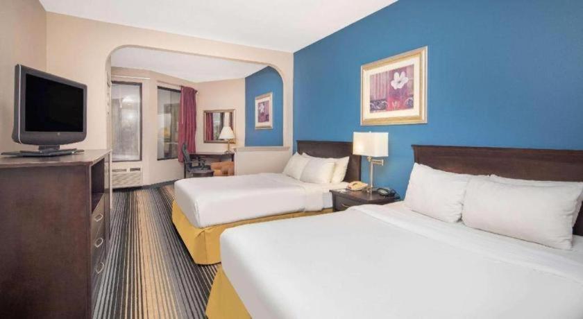 Hotel Baymont By Wyndham Laurel Exterior foto